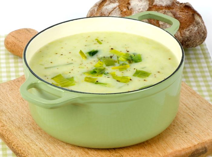 Soup leek potato recipe recipes minute healthy simple bread leeks vegan gourmet choose board served bowl